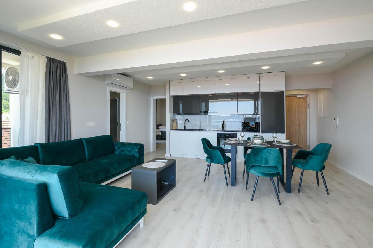Sunny Day Luxury Holiday Apartments Orebic Luaran gambar