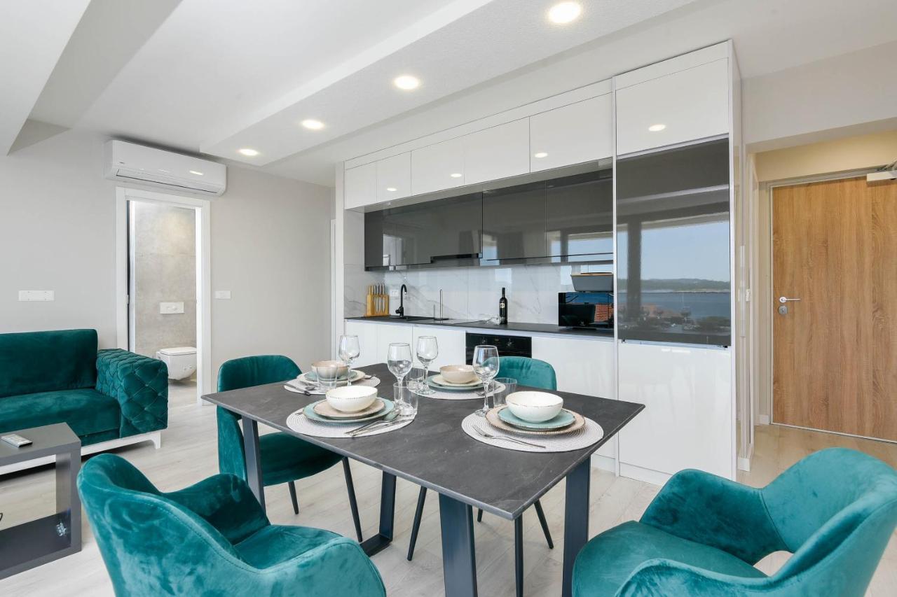 Sunny Day Luxury Holiday Apartments Orebic Luaran gambar