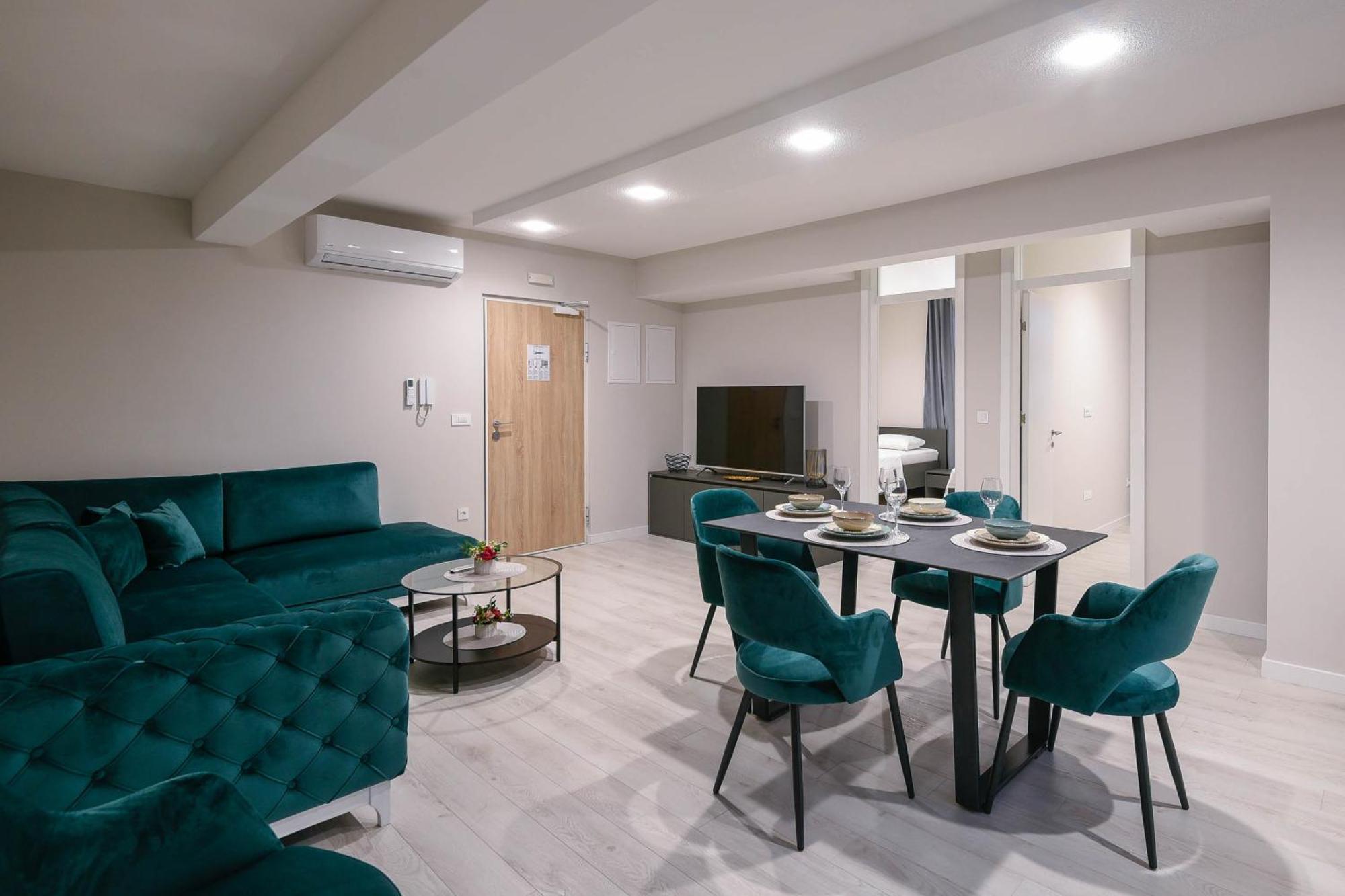 Sunny Day Luxury Holiday Apartments Orebic Luaran gambar